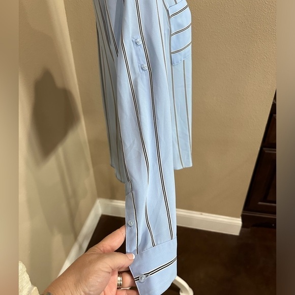 EXPRESS PORTOFINO Striped Button down Top size M/slim, EUC! - Picture 3 of 8